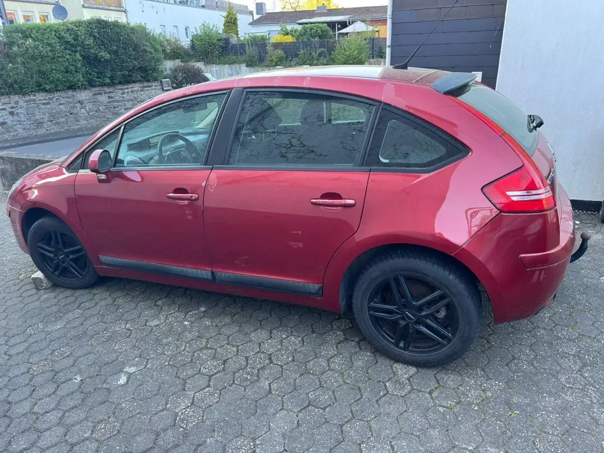 Brugt Citroën C4 Advance 88 HK (64 kW) 2009 Rød Sedan