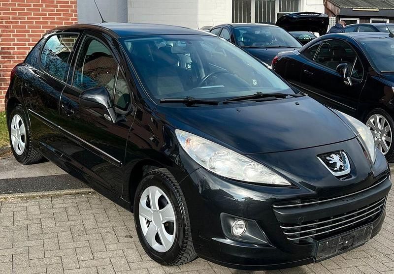 Gebraucht Peugeot 207 Premium 120 PS (88 kW) 2010 Schwarz Limousine