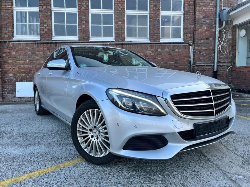 Silber Gebraucht 2014 Mercedes C220 Limousine | 13.900 € (Fairer Preis) - Bild 1/4