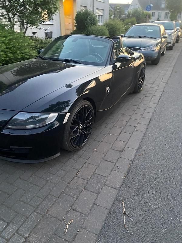 Gebraucht BMW Z4 177 PS (130 kW) 2007 Schwarz Cabrio