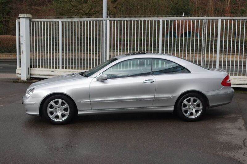 Gebraucht Mercedes CLK200 Elegance 163 PS (119 kW) 2003 Brillantsilber  metalliclack (metallic) Coupé