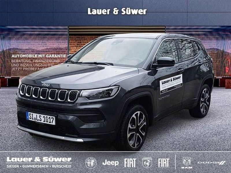 Grau Gebraucht 2024 Jeep Compass Altitude SUV | 34.980 € (Etwas zu teuer) - Bild 1/4