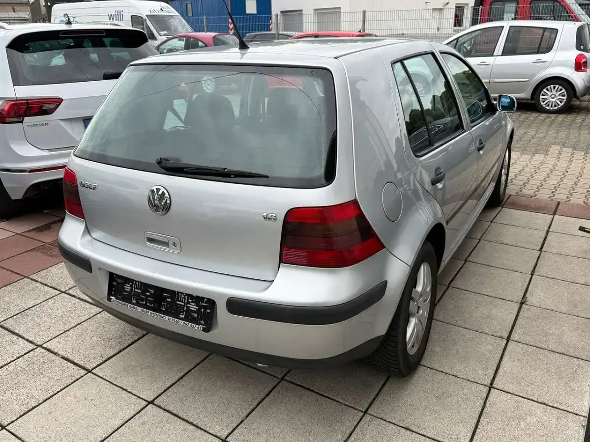 Gebraucht VW Golf IV Edition 102 PS (75 kW) 2001 Silber Limousine
