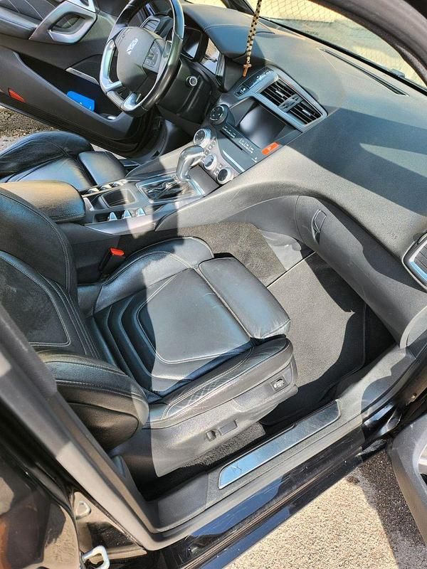 Gebraucht Citroën DS5 165 PS (121 kW) 2018 Schwarz Kleinwagen