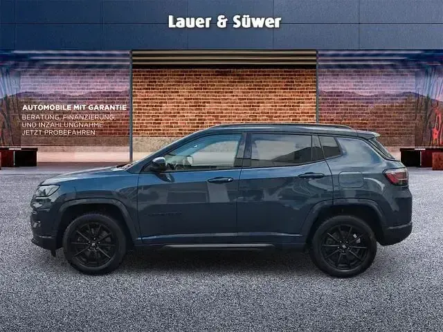 Gebraucht Jeep Compass 241 PS (177 kW) 2022 Blau SUV