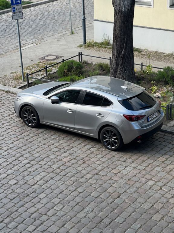 Gebraucht 2016 Mazda 3 Nakama Limousine | 13.250 € (Fairer Preis) - Bild 1/1