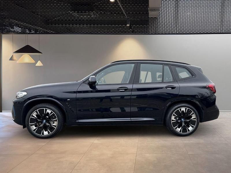 Gebraucht BMW iX3 Impressive 210 kW (286 PS) 2022 Schwarz SUV