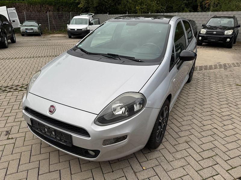 Gebraucht Fiat Punto Pop 69 PS (50 kW) 2015 Grau Limousine