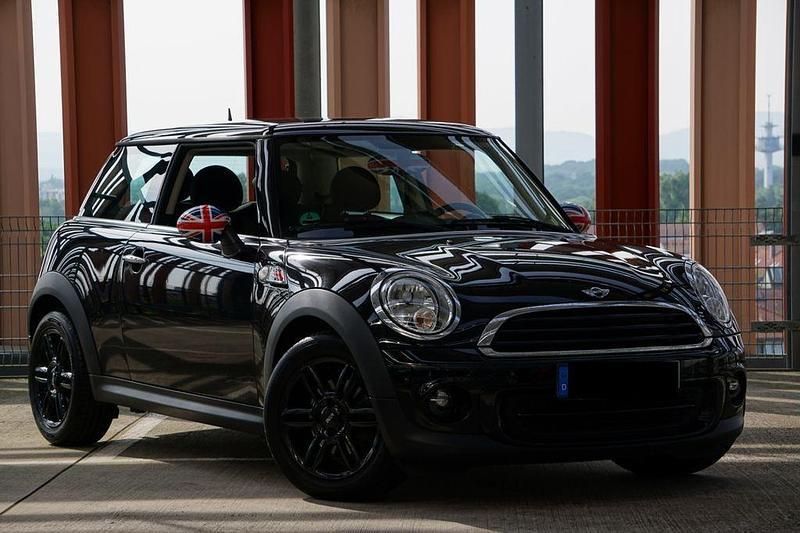 Schwarz Gebraucht 2013 Mini ONE Salt Kleinwagen | 7.700 € (Teuer) - Bild 1/4