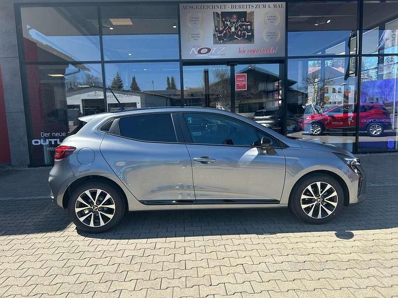 Neu Mitsubishi Colt Plus 91 PS (66 kW) 2025 Achatgrau Kleinwagen