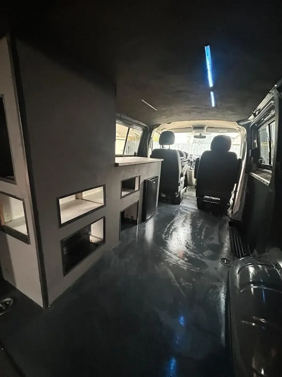 Gebraucht VW Transporter 140 PS (102 kW) 2016 Grau Van