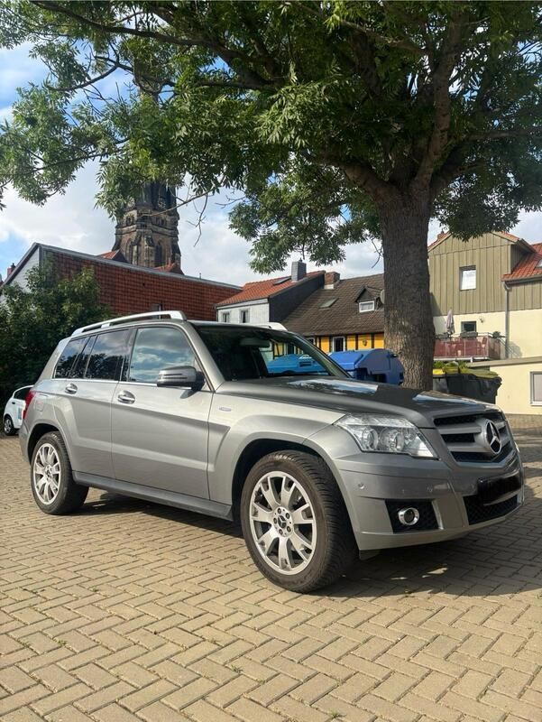 Silber Gebraucht 2012 Mercedes GLK220 SUV | 18.500 € (Teuer) - Bild 1/3