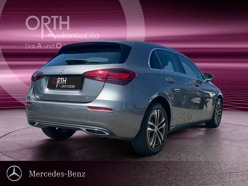 Gebraucht Mercedes A180 Progressive 136 PS (100 kW) 2024 Grau Limousine