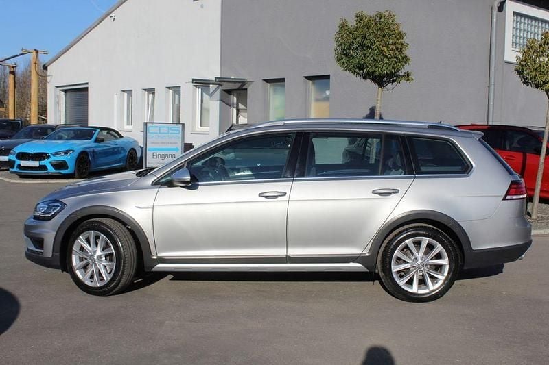 Gebraucht VW Golf Alltrack 184 PS (135 kW) 2020 Tungsten silver metallic Kombi