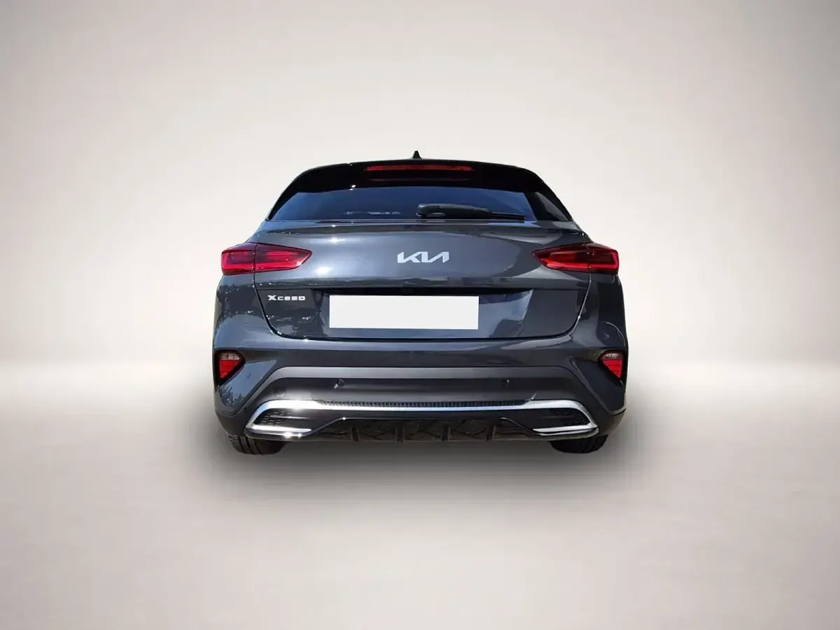 Neu Kia XCeed 150 PS (110 kW) 2026 Grau SUV