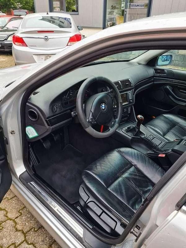Titansilber metallic Gebraucht 1999 BMW 535 Limousine | 3.998 € (Superpreis) - Bild 1/4