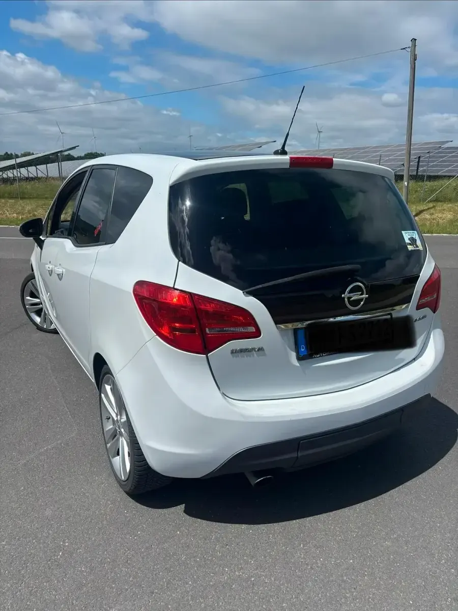 Gebraucht Opel Meriva 120 PS (88 kW) 2010 Weiß Van / Kleinbus