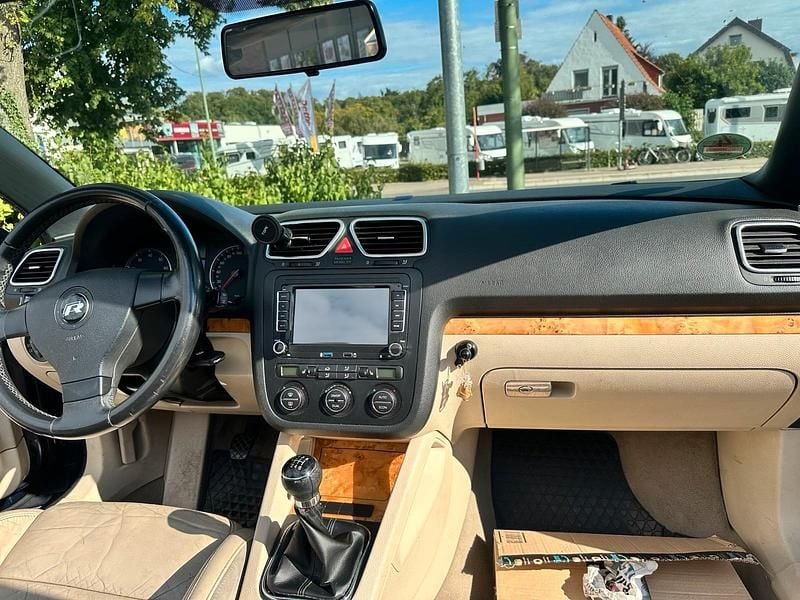Blau Gebraucht 2006 VW Eos Cabrio | 1.800 € (Superpreis) - Bild 1/4