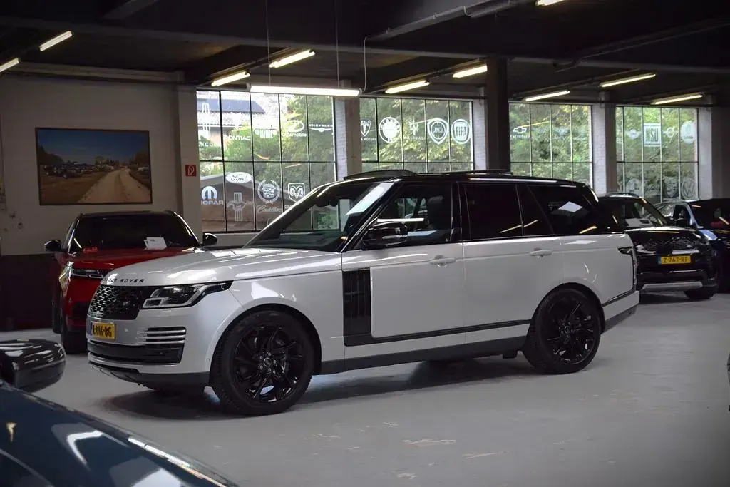 Gebraucht Land Rover Range Rover Vogue 300 PS (220 kW) 2020 Silber SUV