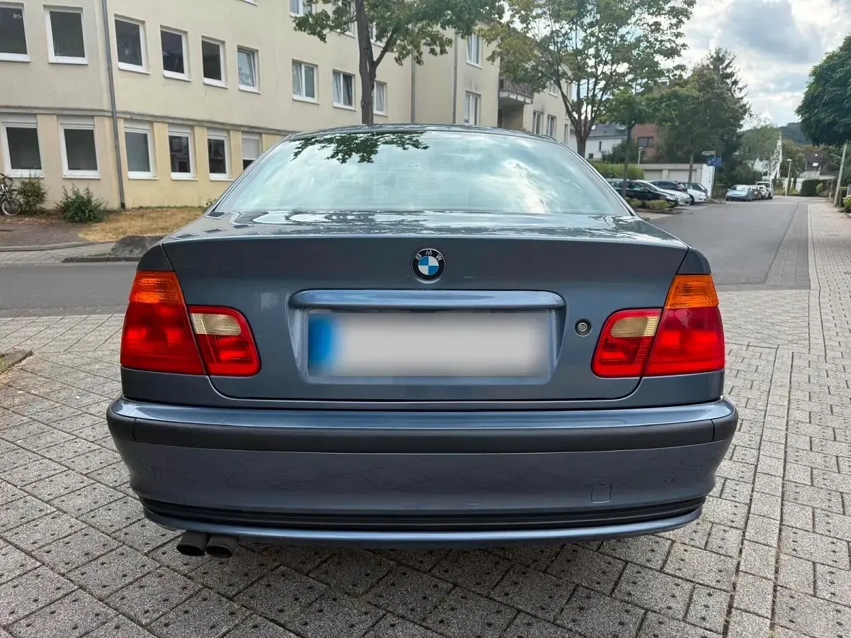 Gebraucht BMW 328 193 PS (141 kW) 1998 Blau Limousine