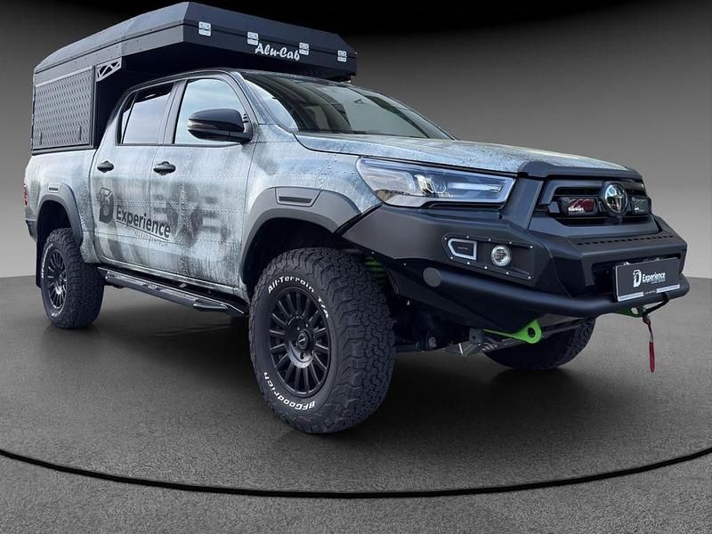 Gebraucht Toyota HiLux Basis 204 PS (150 kW) 2023 Marlingrau metallic (metallic) Pickup