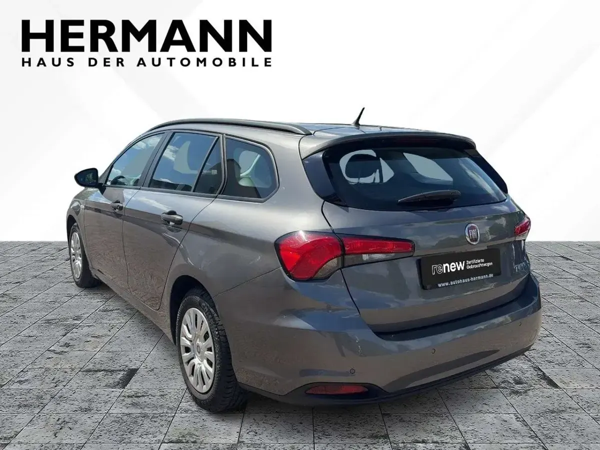 Gebraucht Fiat Tipo Pop 95 PS (69 kW) 2017 Grau Kombi
