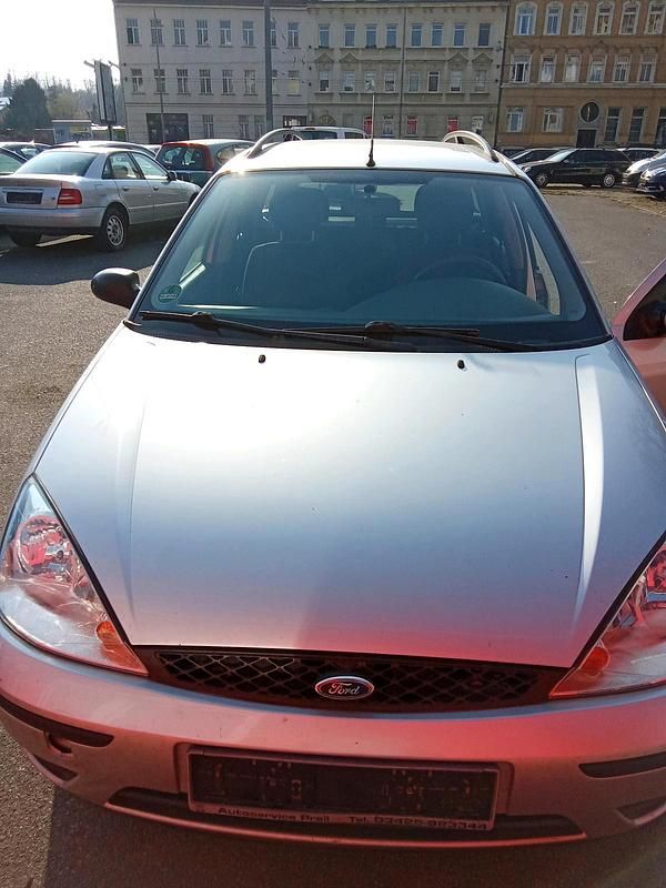 Second-hand Ford Focus 115 CP (84 kW) 2004 Argintiu Break