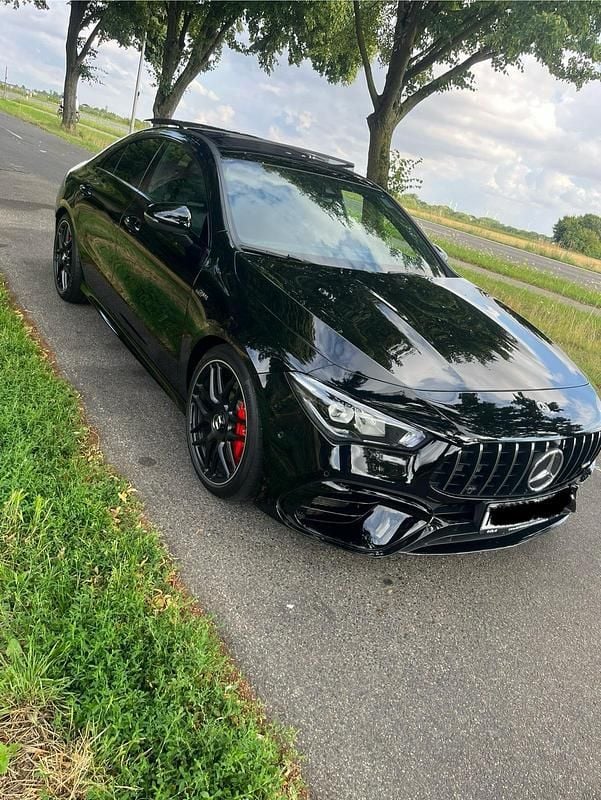 Schwarz Gebraucht 2023 Mercedes CLA45 AMG AMG Limousine | 57.000 € (Fairer Preis) - Bild 1/4