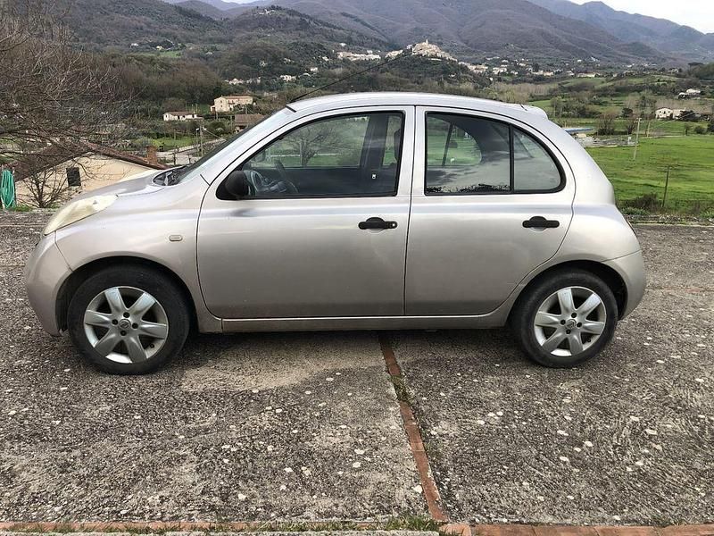 Gebraucht Nissan Micra Acenta 65 PS (47 kW) 2005 Silber Limousine