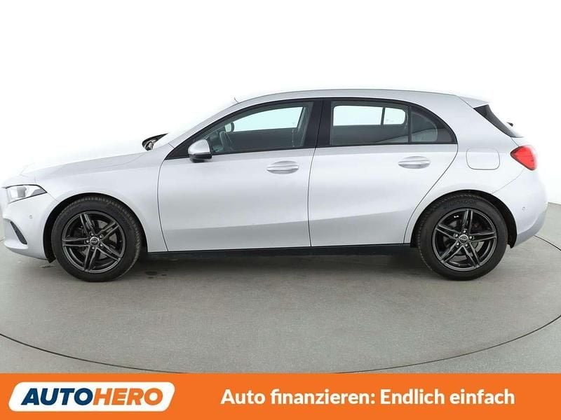 Gebraucht Mercedes A200 163 PS (119 kW) 2019 Silber Limousine