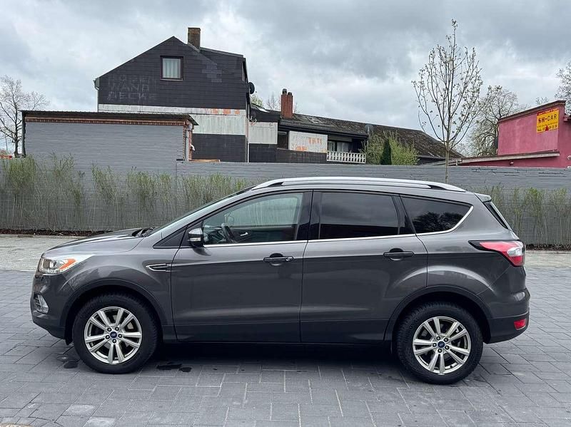Gebraucht Ford Kuga Business Edition 150 PS (110 kW) 2017 Magneticgrau (metallic) SUV