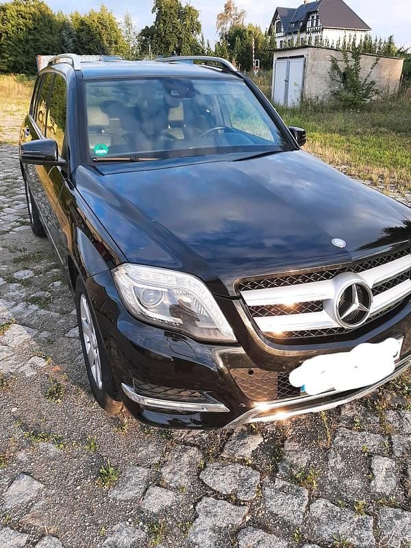 Schwarz Gebraucht 2012 Mercedes GLK220 SUV | 13.900 € (Teuer) - Bild 1/4