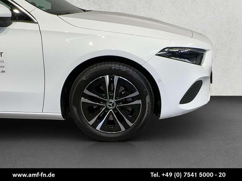 Gebraucht Mercedes A200 Advanced 163 PS (119 kW) 2023 Polarweiß Limousine