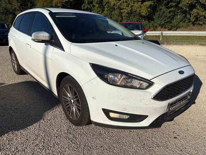 Gebraucht Ford Focus 120 PS (88 kW) 2018 Weiß Kombi
