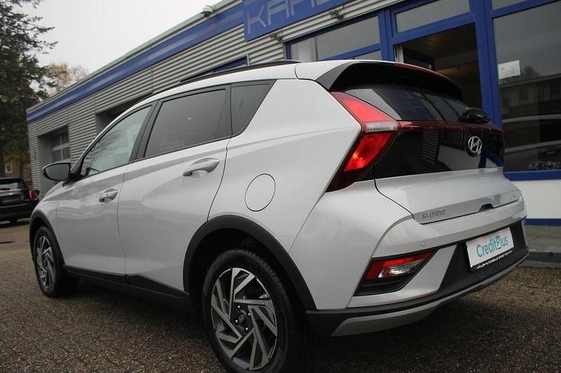 Neu Hyundai Bayon Trend 101 PS (74 kW) 2025 Grau SUV