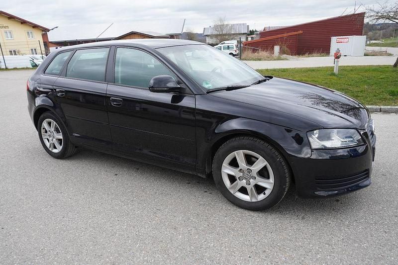 Gebraucht Audi A3 Attraction 125 PS (91 kW) 2009 Schwarz Kleinwagen