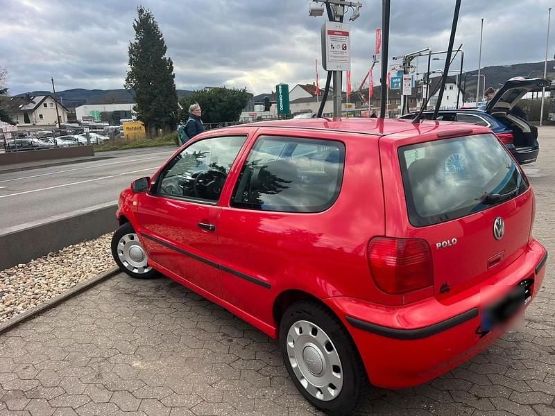 Gebraucht VW Polo 69 PS (50 kW) 2001 Rot Kleinwagen