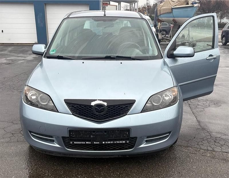 Gebraucht Mazda 2 80 PS (58 kW) 2007 Blau Kleinwagen
