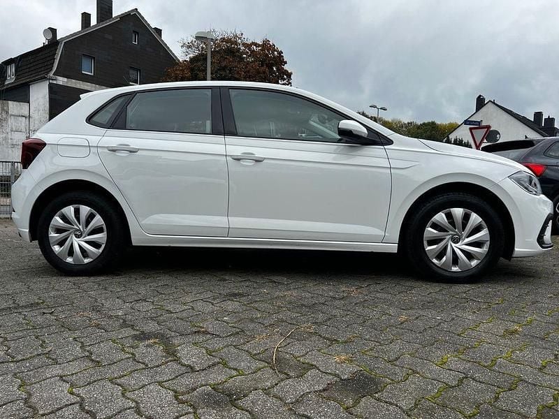Gebraucht VW Polo Life 95 PS (69 kW) 2022 Weiß Limousine