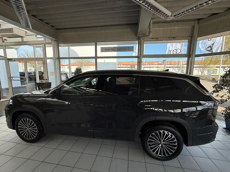 Neu VW Tayron Elegance 150 PS (110 kW) 2026 Grau SUV