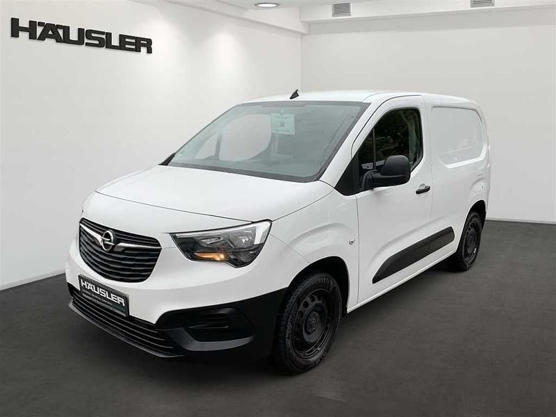 Weiß Gebraucht 2022 Opel Combo Edition Van / Kleinbus | 13.970 € (Fairer Preis) - Bild 1/4