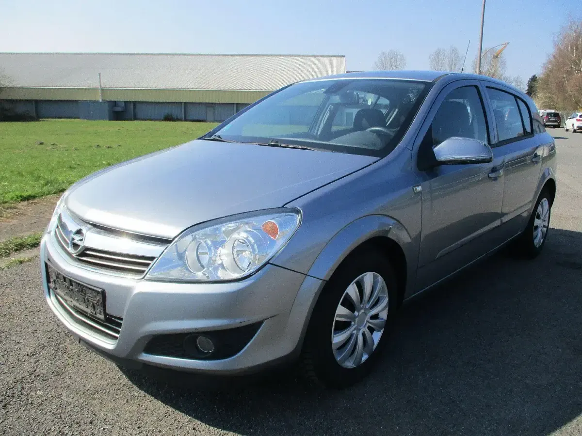 Brugt Opel Astra 116 HK (85 kW) 2008 Blå Sedan
