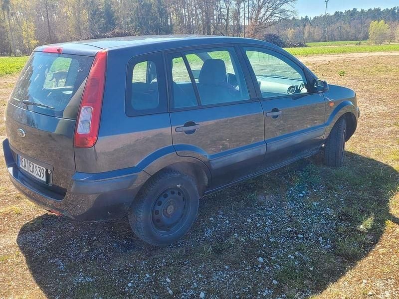 Gebraucht Ford Fusion 80 PS (58 kW) 2008 Schwarz Kleinwagen