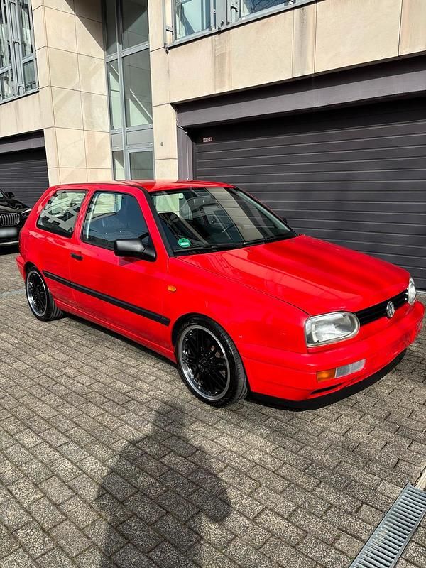 Gebraucht VW Golf III 90 PS (66 kW) 1996 Rot Kleinwagen