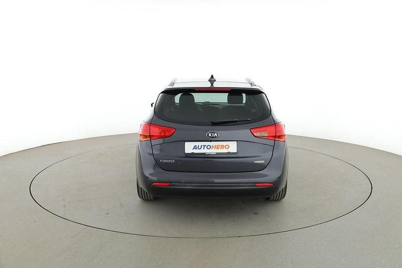 Gebraucht Kia Ceed DREAM-TEAM Edition 135 PS (99 kW) 2017 Grau Kleinwagen