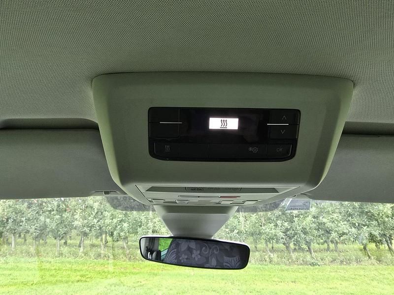 Gebraucht VW Multivan Comfortline 204 PS (150 kW) 2021 Braun Van