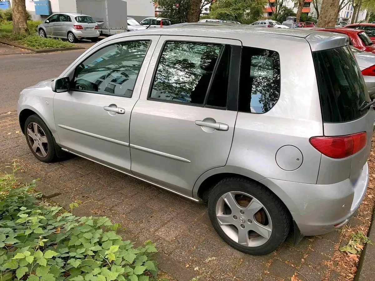 Gebraucht Mazda 2 80 PS (58 kW) 2005 Grau Kleinwagen