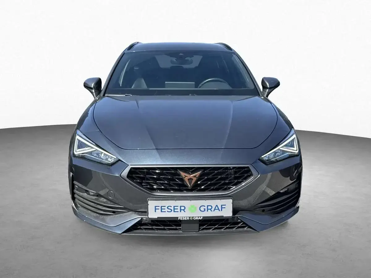 Gebraucht Cupra Leon 204 PS (150 kW) 2023 Magnetic grau metallic Kombi