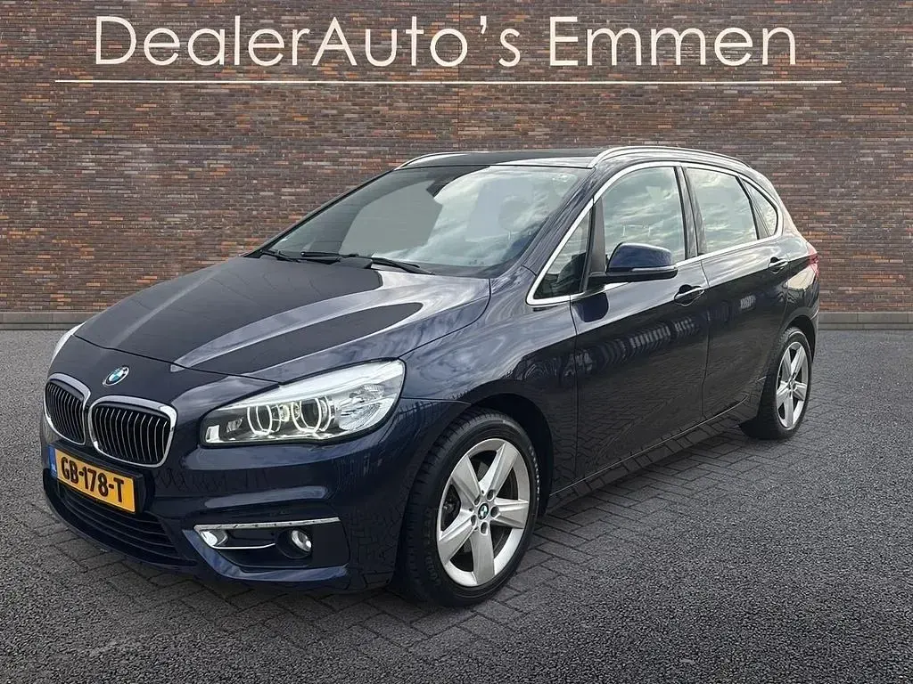 Gebraucht BMW 218 Luxury Line 136 PS (100 kW) 2015 Blau Kombi