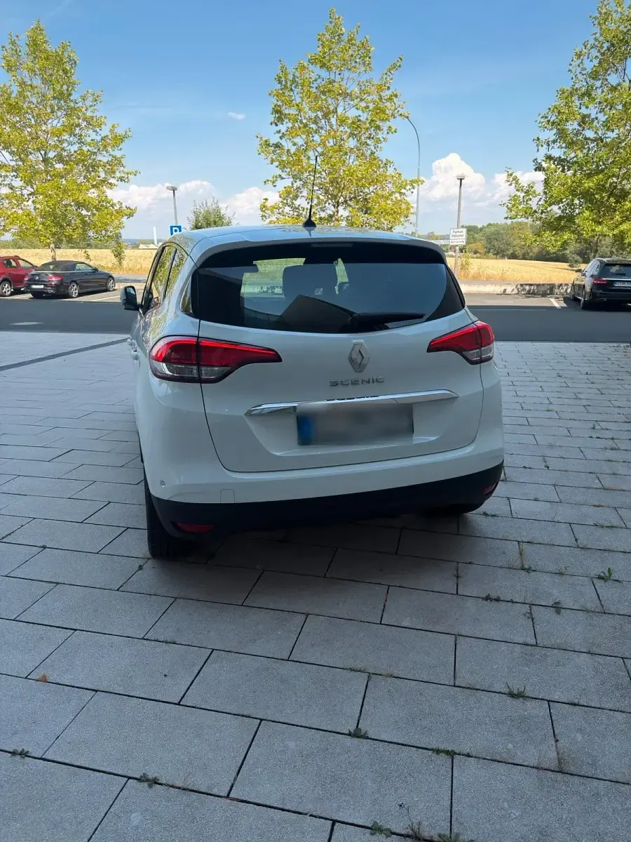 Gebraucht Renault Scénic IV 130 PS (95 kW) 2020 Weiß Van / Kleinbus